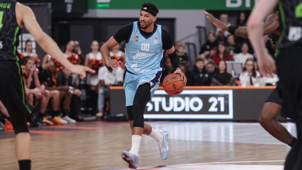 Андре Роберсон набрал 14+6 в первом матче WINLINE Basket Cup
