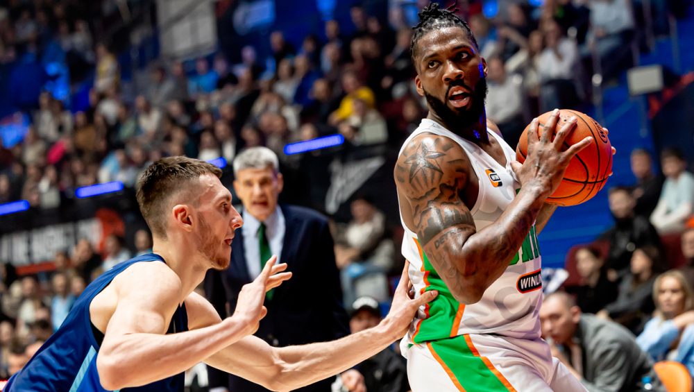 УНИКС победил «Зенит» в дебютном матче WINLINE Basket Cup